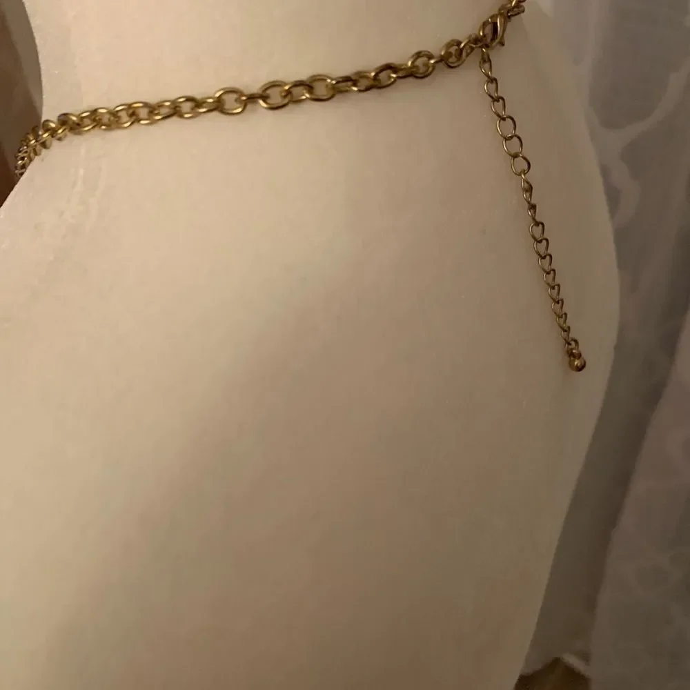 Multi-Color Gold Statement Necklace 🔥🔥 - Picture 5 of 5